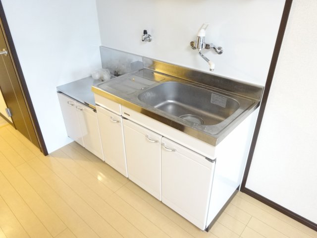 キッチン　同物件別部屋イメージ写真