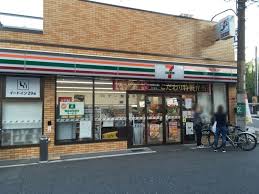 コンビニ　セブンイレブン 大阪大手橋前店（コンビニ）まで391m