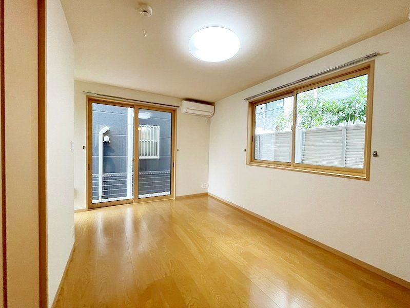 居室・リビング　物件画像