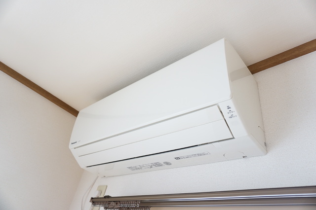 その他設備　エアコン※同タイプ参考写真