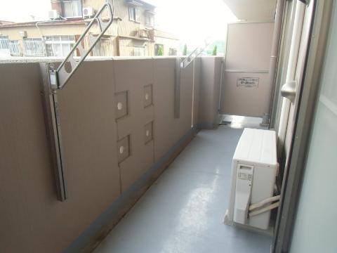 バルコニー　バルコニー（イメージ）