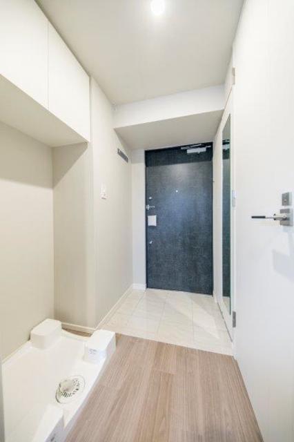 玄関　※写真は同タイプ住戸です。