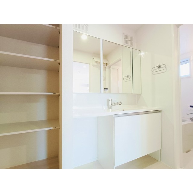 洗面設備　同タイプ部屋の画像を使用しています