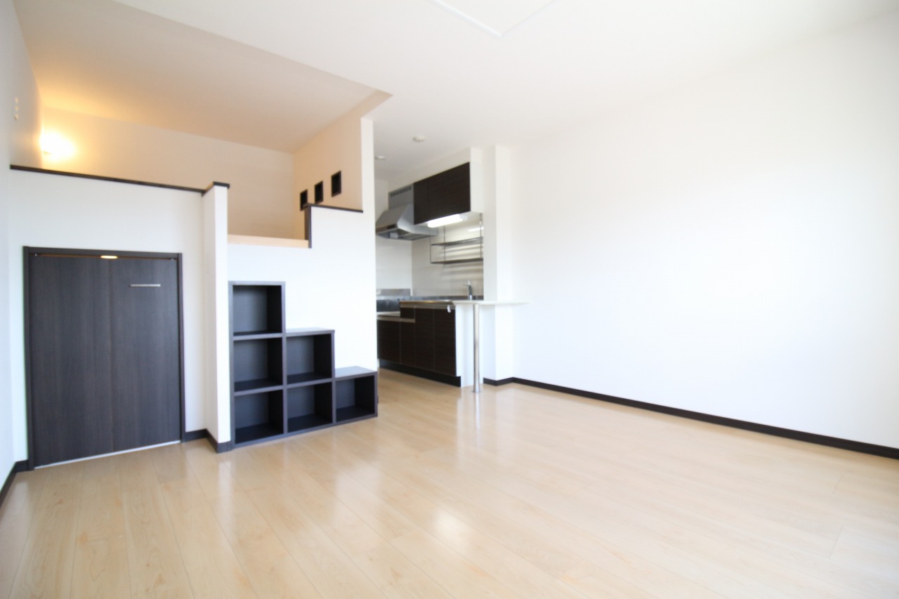 居室・リビング　ゆったりとした居間です