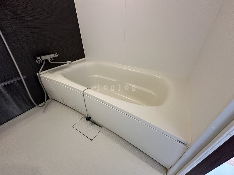 バス・シャワールーム　寝室