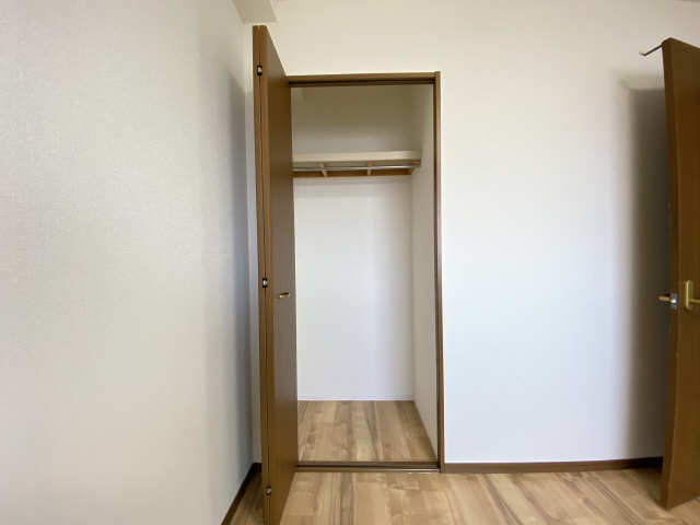 収納　洋室（北側）