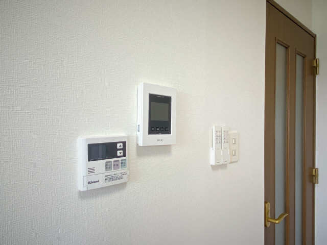 セキュリティ　モニター付きインターホン