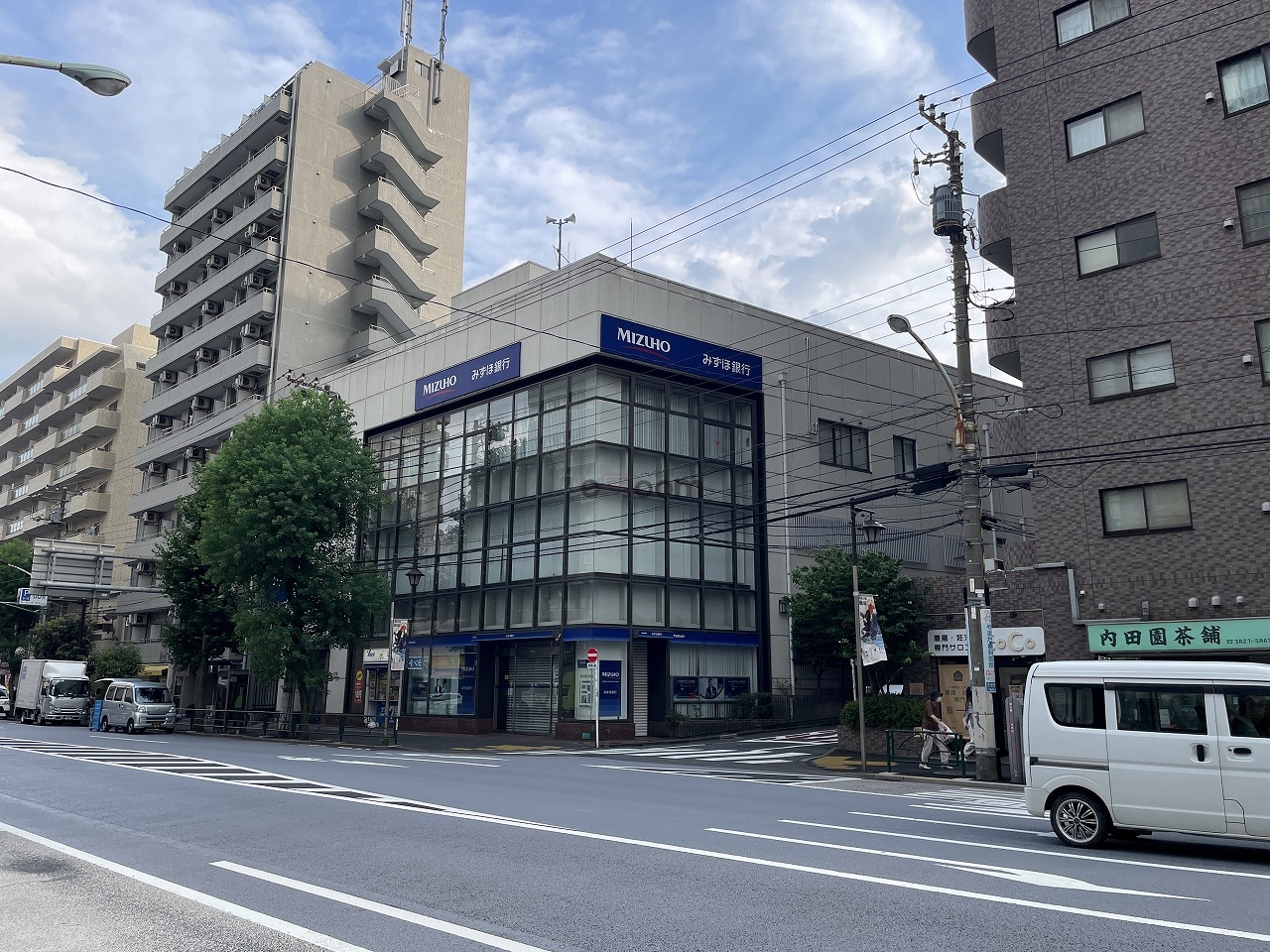 銀行　みずほ銀行動坂支店（銀行）まで470m