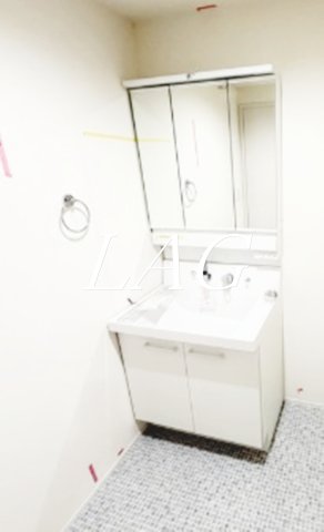 洗面設備　独立洗面台です。