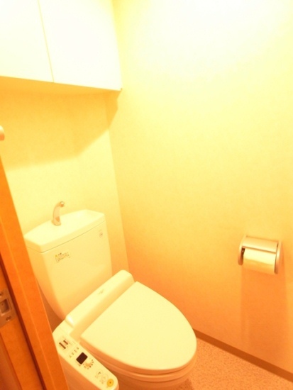 トイレ　☆弊社開発物件・情報豊富/広々7帖/角部屋二面採光☆