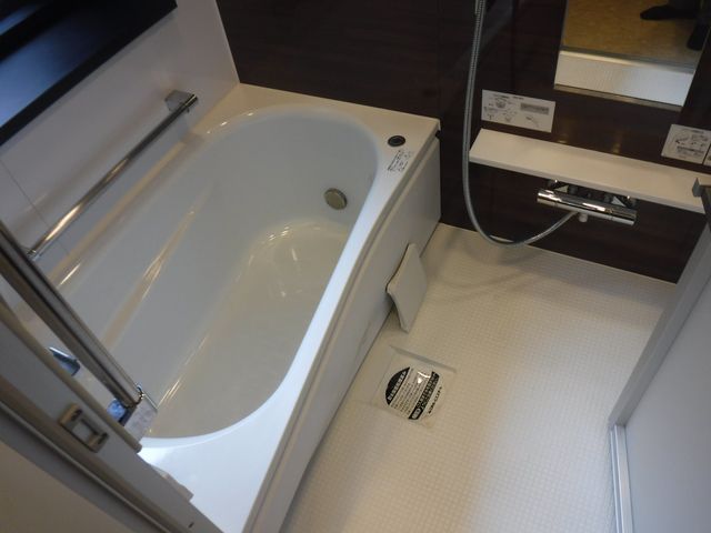 バス・シャワールーム　日々の疲れを癒すお風呂付です