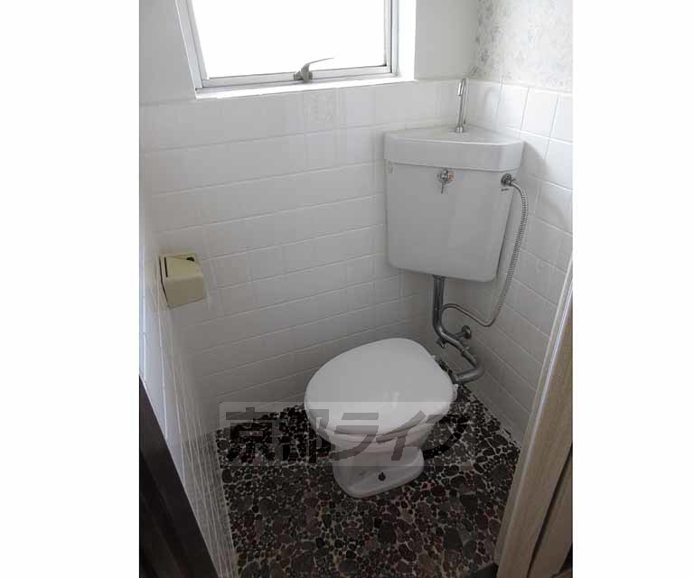 トイレ　清潔感のあるトイレです