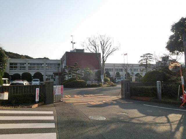小学校　海老津小学校（小学校）まで800m