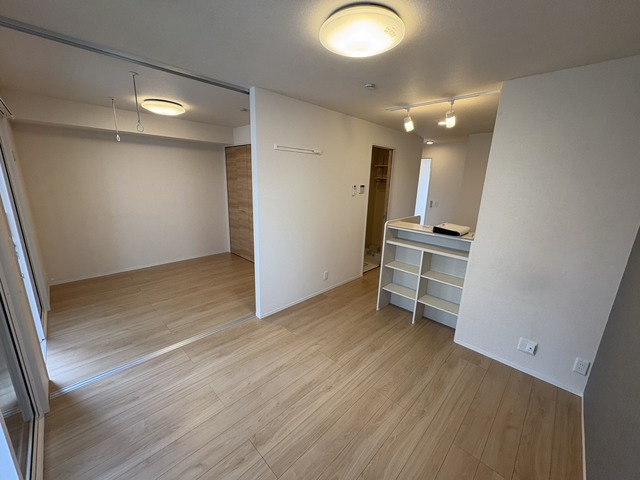 居室・リビング　別部屋参考写真です