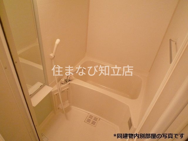 バス・シャワールーム　同型写真