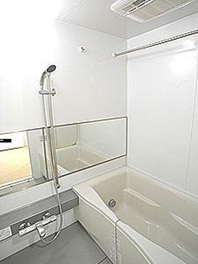 バス・シャワールーム　バスルーム