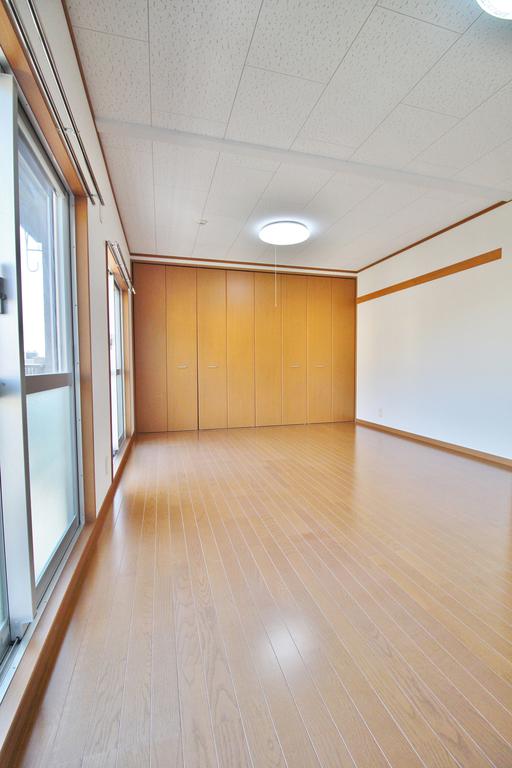 居室・リビング　照明器具 完備