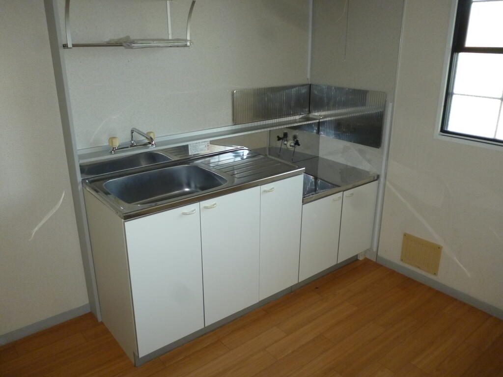 メゾンタチIのキッチン写真
