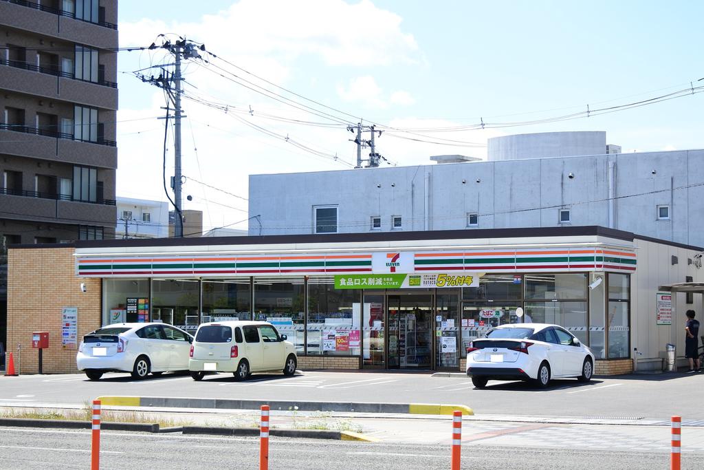 コンビニ　セブンイレブン福島野田町3丁目店（コンビニ）まで301m