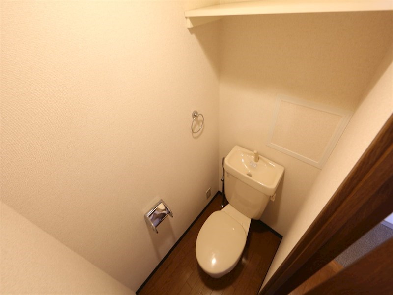 トイレ　トイレ（お風呂トイレ別）温水洗浄暖房便座取り付け可