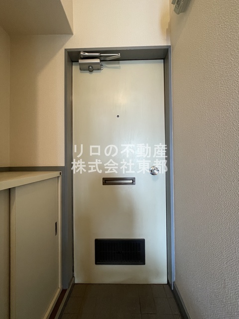 玄関　すっきりシンプルな玄関スペースです！