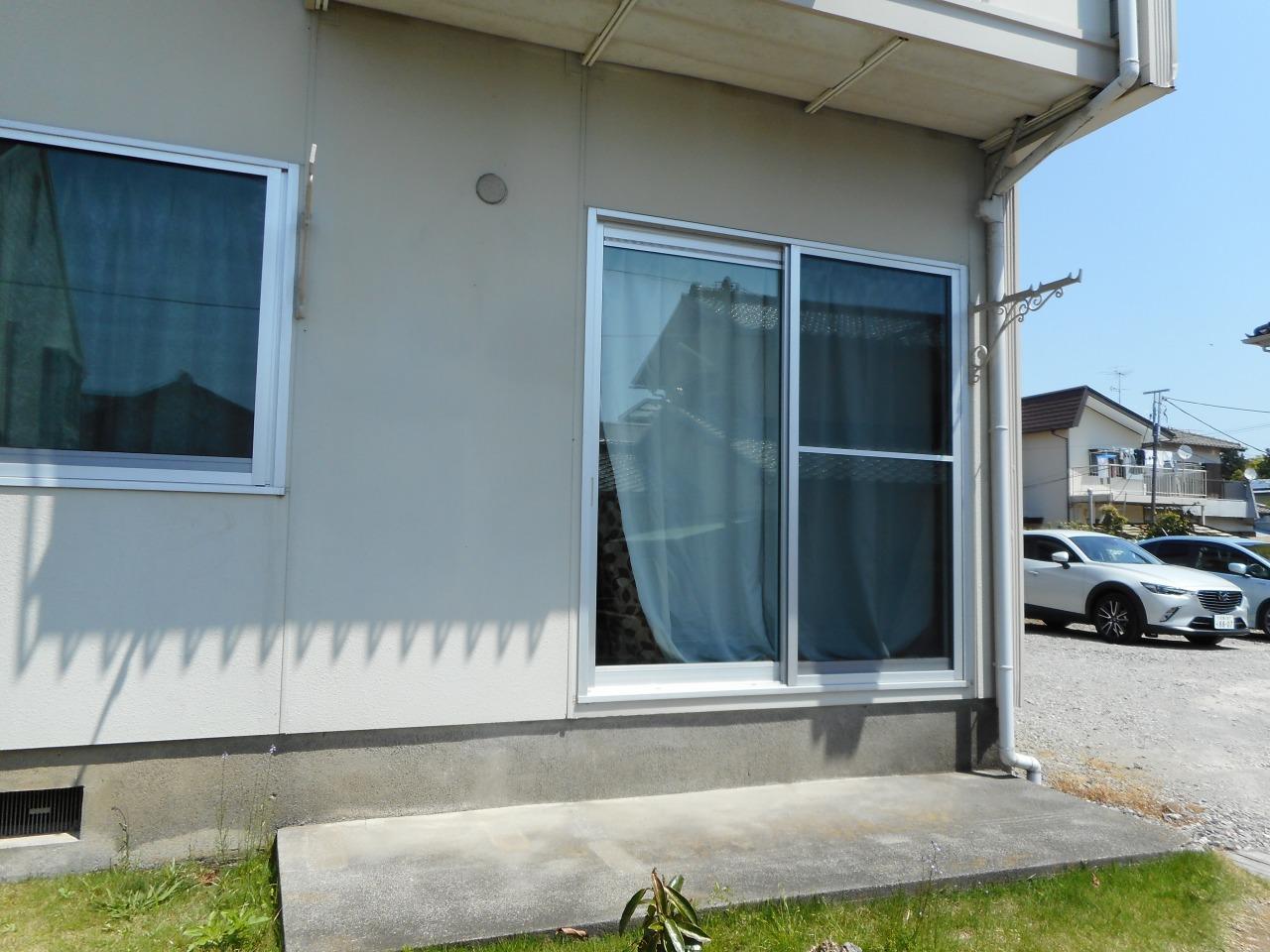 バルコニー　テラス