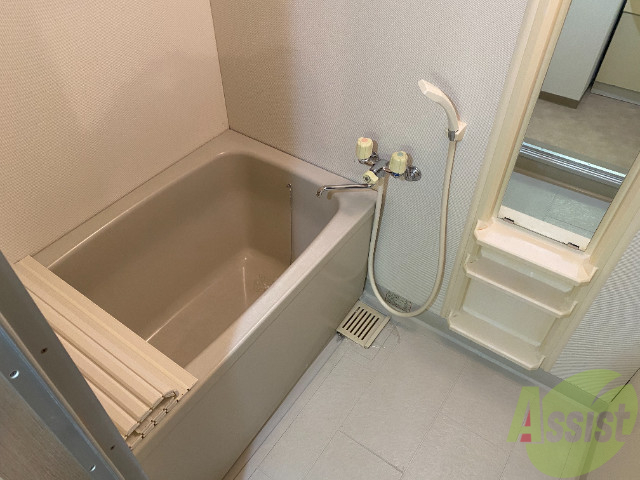 バス・シャワールーム　疲れた日はお風呂でゆっくりリラックスしましょう。