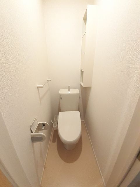 【新居浜市沢津町のアパートのトイレ】