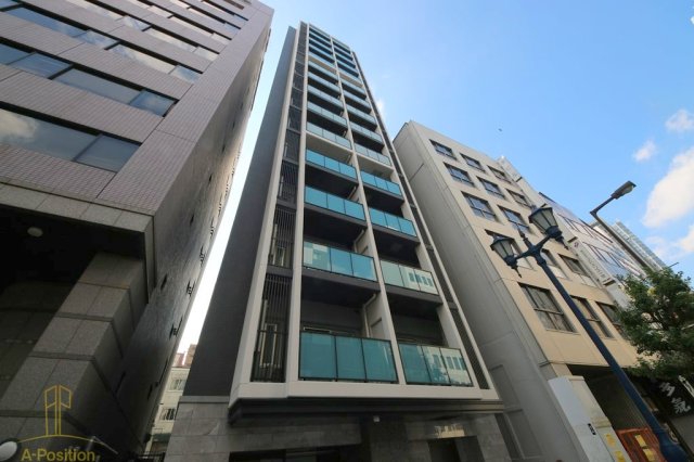 大阪市中央区北浜東のマンションの建物外観