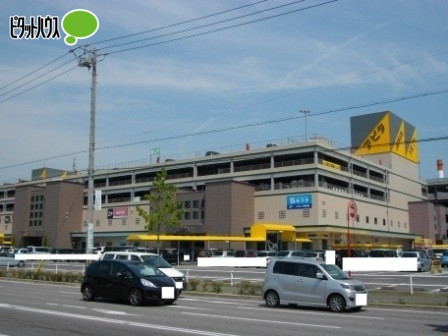 【天神山マンションII号館のショッピングセンター】