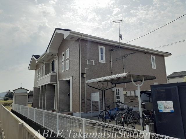 香川県高松市多肥上町（アパート）の賃貸物件の外観