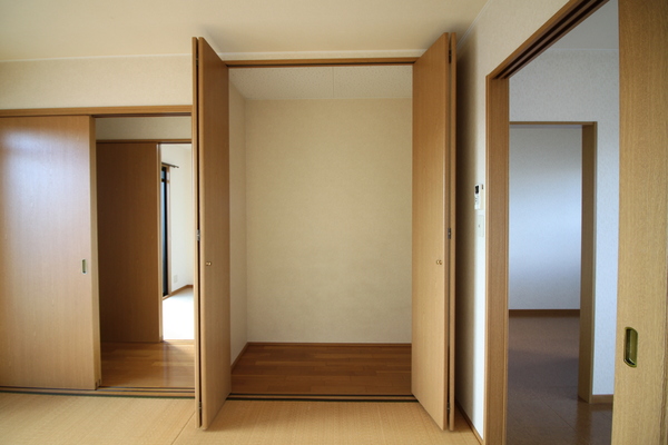収納　クローゼット
