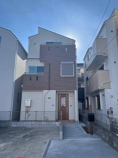 井田三舞町貸家の建物外観