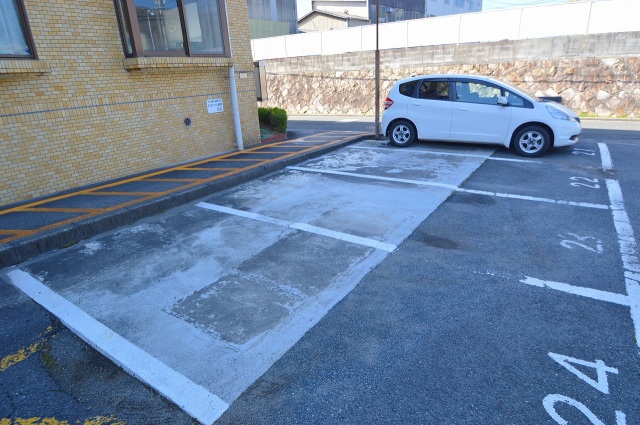スーパー　万惣海田店（スーパー）まで432m
