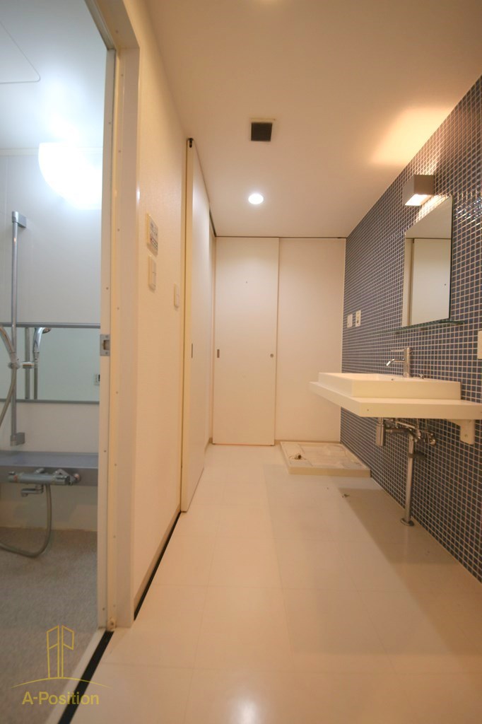 洗面設備　ルクレ堺筋本町レジデンス