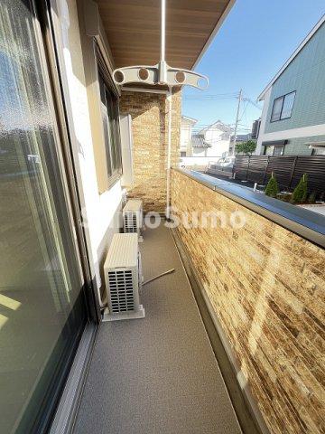 バルコニー　お洗濯にも便利なバルコニー付き