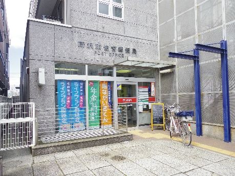 【所沢市南住吉のマンションの郵便局】