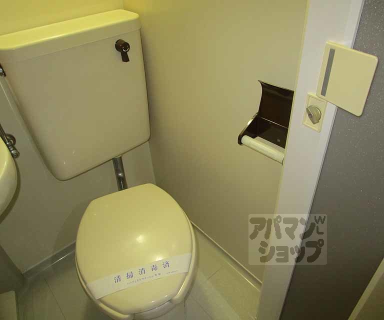 トイレ　２０３号室の写真です。