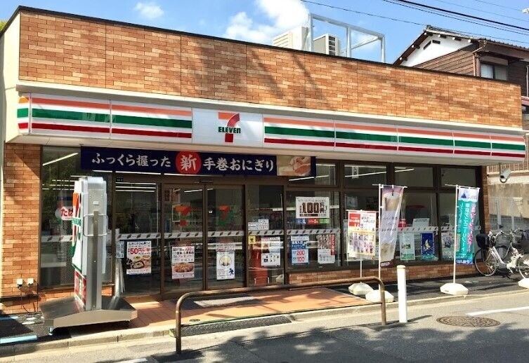 【パーチェ成増のコンビニ】