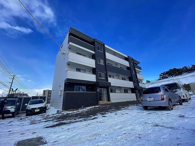 函館市湯川町のマンションの建物外観