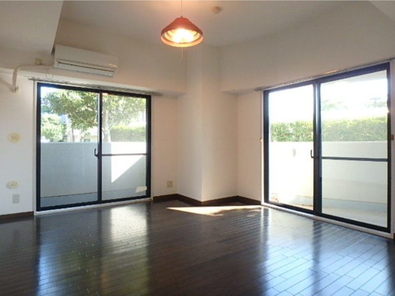 居室・リビング　図面と現状に相違がある場合には現状を優先