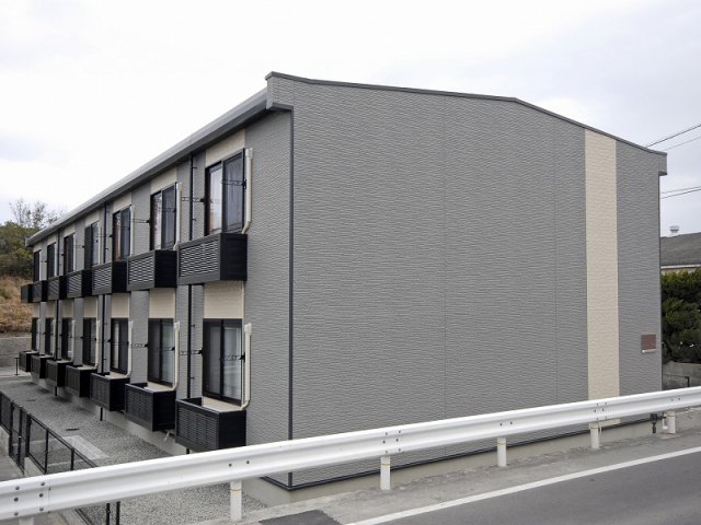 レオパレスプラビエの建物外観