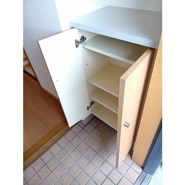 その他　オートロック付エントランス
