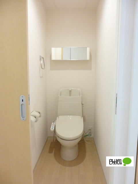 トイレ　シャワートイレ