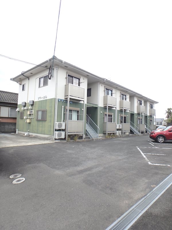 阿久根市琴平町のアパートの建物外観