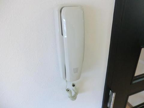 コーポラス茨木B棟　セキュリティ　インターホン内機