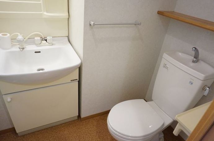 洗面設備　男女問わず人気の独立洗面脱衣所です☆