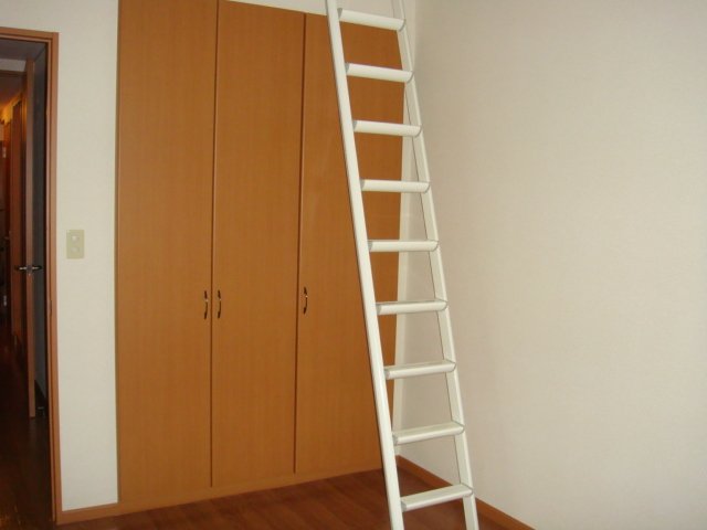 その他設備　ロフト用梯子