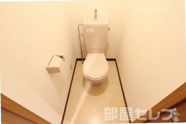 トイレ　※別の部屋の写真を流用しています。