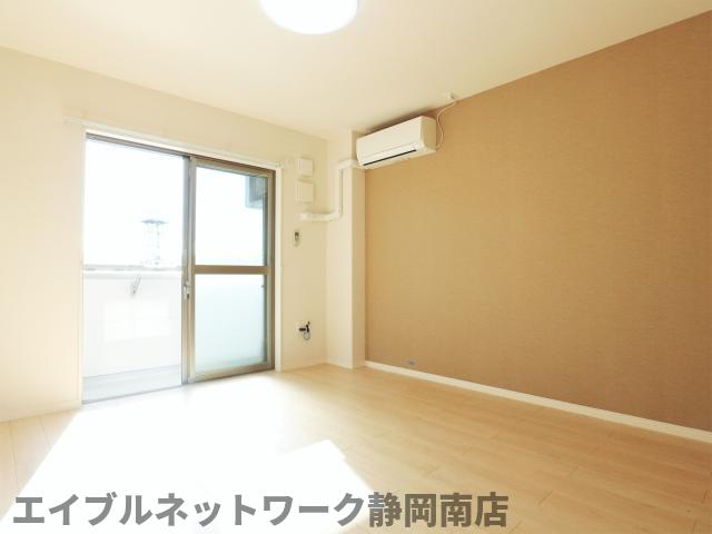 居室・リビング　ゆったりとしたリビングです